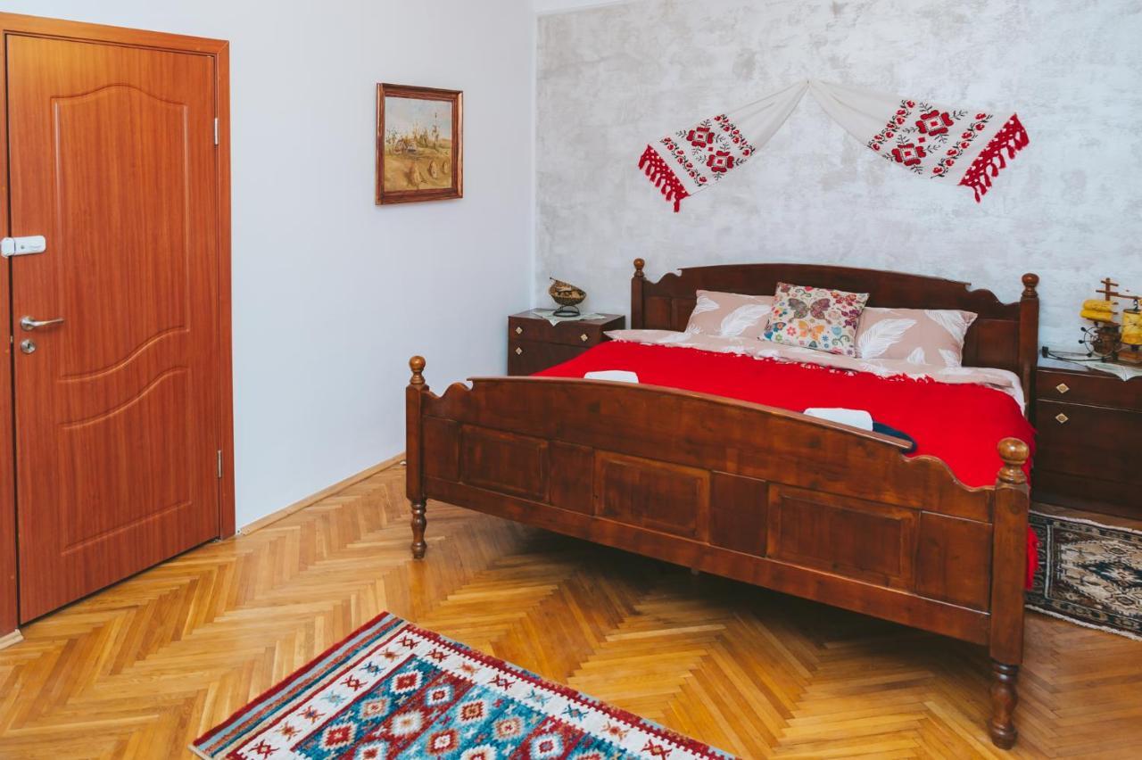 Casa Vinco Vici Hotell Turda Eksteriør bilde